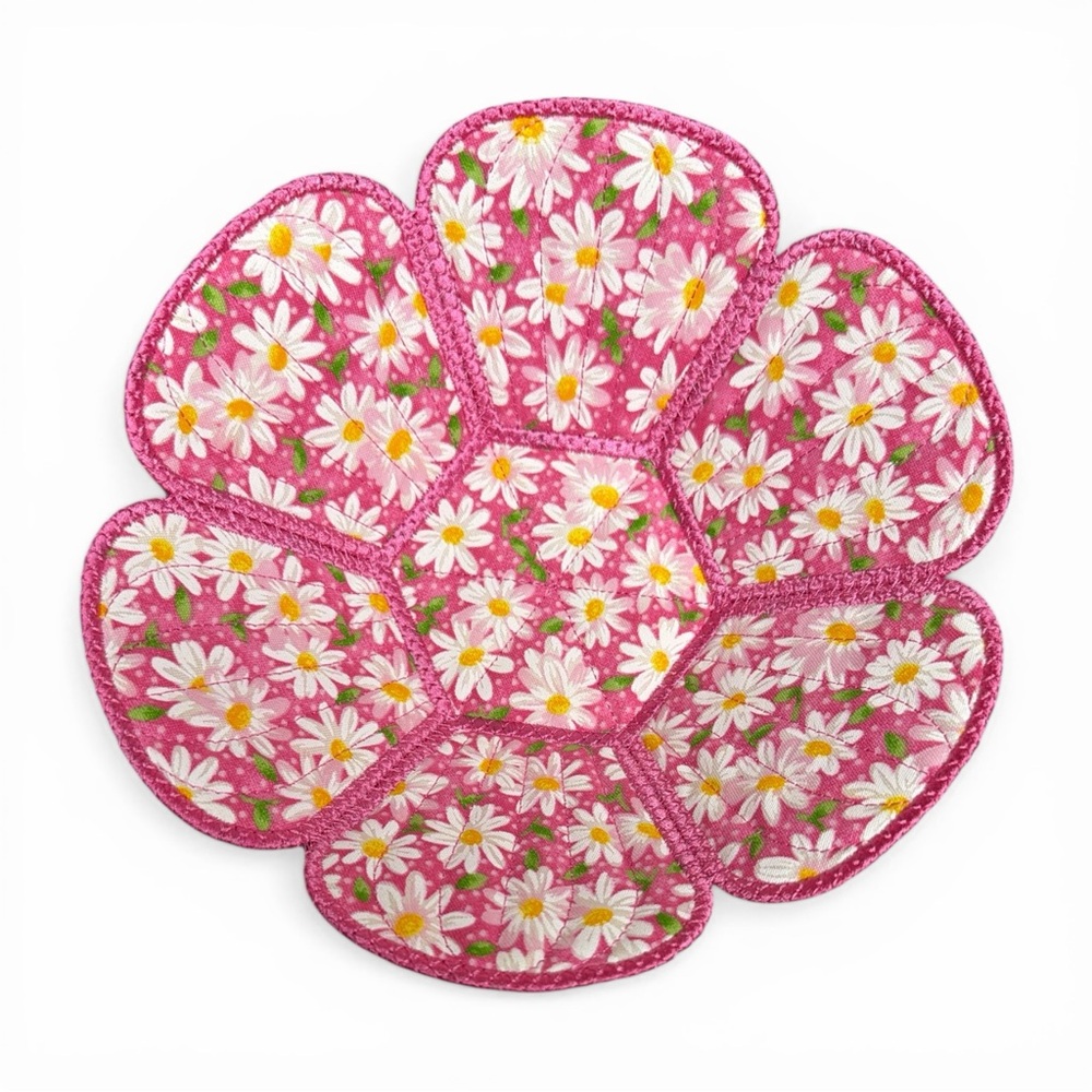 Hand Crafted Basket Center Piece Bowl Quilted 8” round x 3” tall Pink Floral - Picture 9 of 11